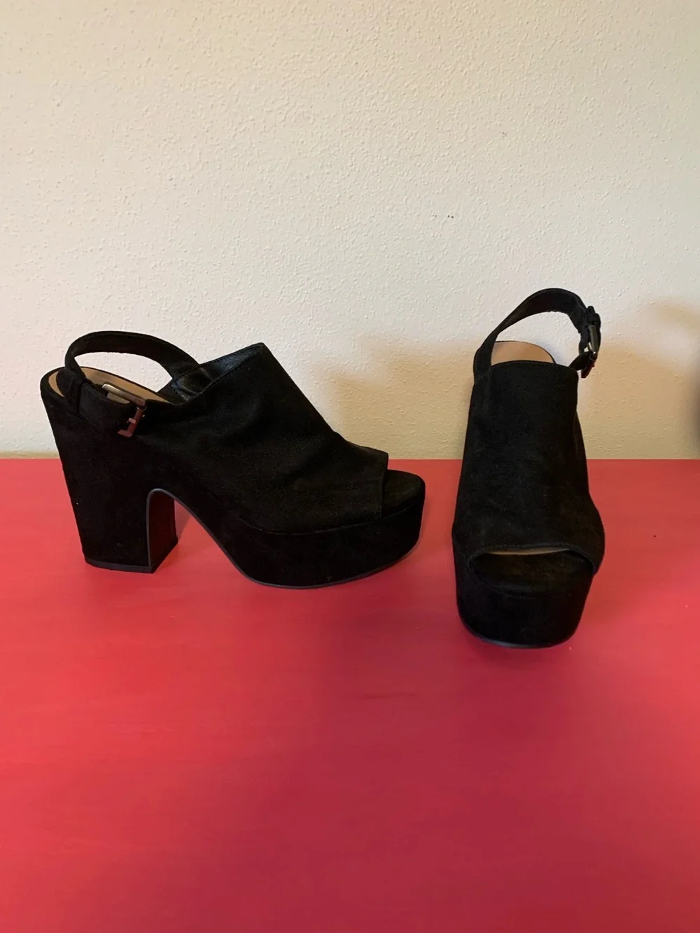 Chinese Laundry Black Suede-Like Platform Slingback Heels